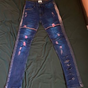 Two toned jeans w pink accents
